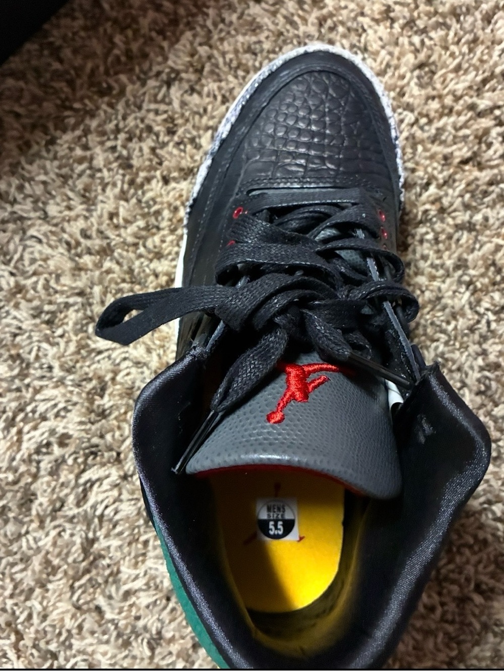 Boys 5.5 in size air Jordan retro - Picture 6 of 14